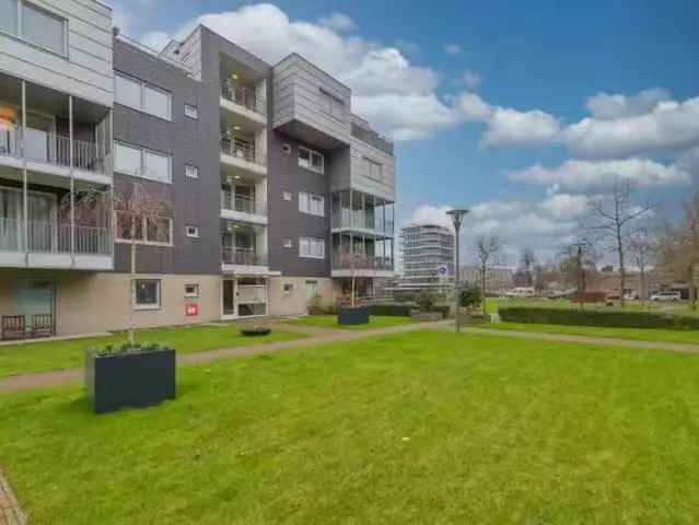 Waterpark Heemstede: Ruim 4-kamer appartement met balkon en parkeerplaats