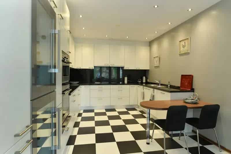 Luxe Appartement 203m2 Doorwerth  3 slaapkamers 2 badkamers