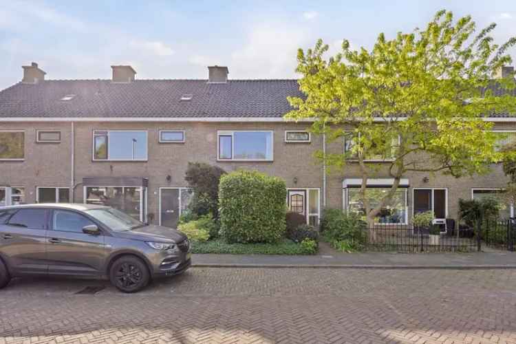 Ruime Tussenwoning Leiderdorp 4 slaapkamers Tuin Modernisering