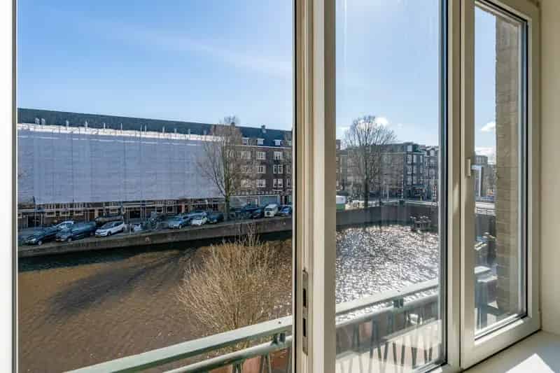 2-Kamer Appartement Amsterdam  -  Uitzicht over het water