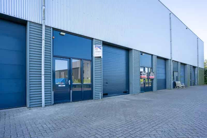 Bedrijfshal te koop Schagen 220m2  -  Volledig geïsoleerd