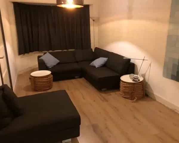 Kamer te huur gerenoveerde benedenwoning tuin