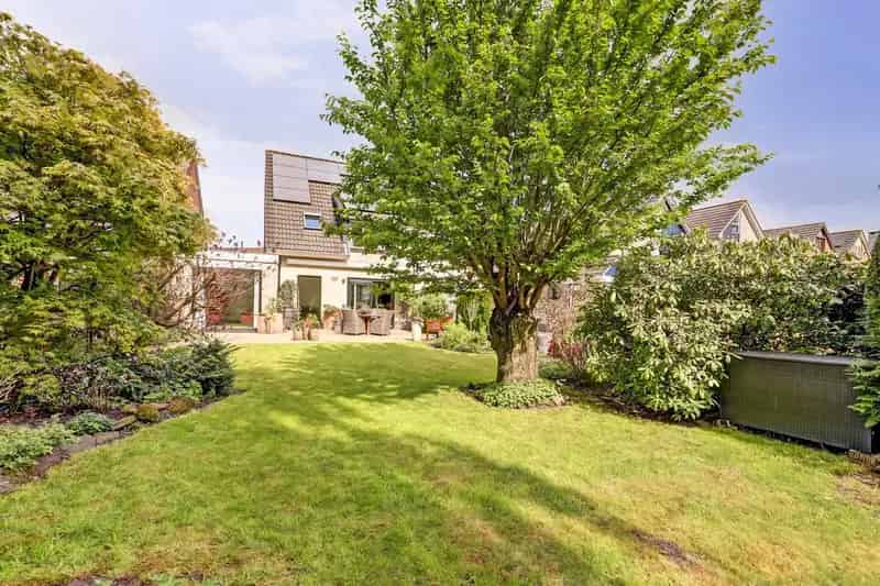 Huis te koop Baarn Bestevaerweg: Royale villa aan het water