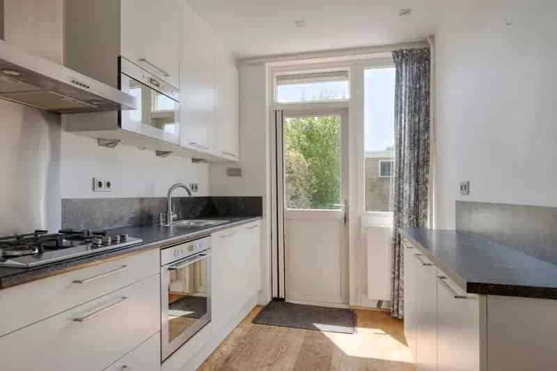 Hoekwoning te koop Zaandam 4 slaapkamers tuin