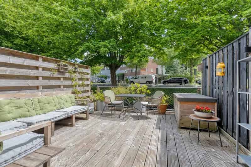 Huis te koop Amsterdam Walvisbuurt: Ruime gezinswoning met tuin aan het water