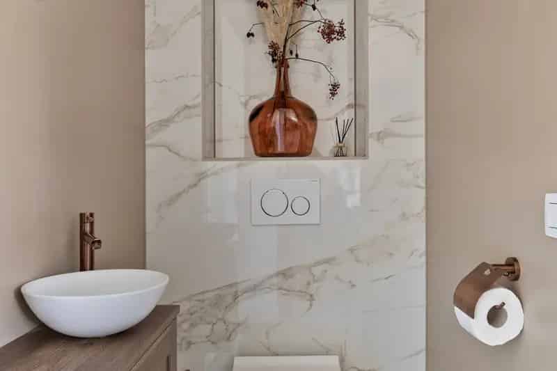 Huis te koop: 5 Slaapkamers, Luxe Badkamer, Vroondaal
