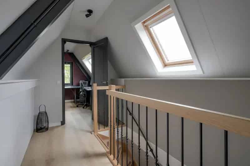 Vrijstaande Villa 6 slaapkamers Energielabel A+++ Grote Tuin