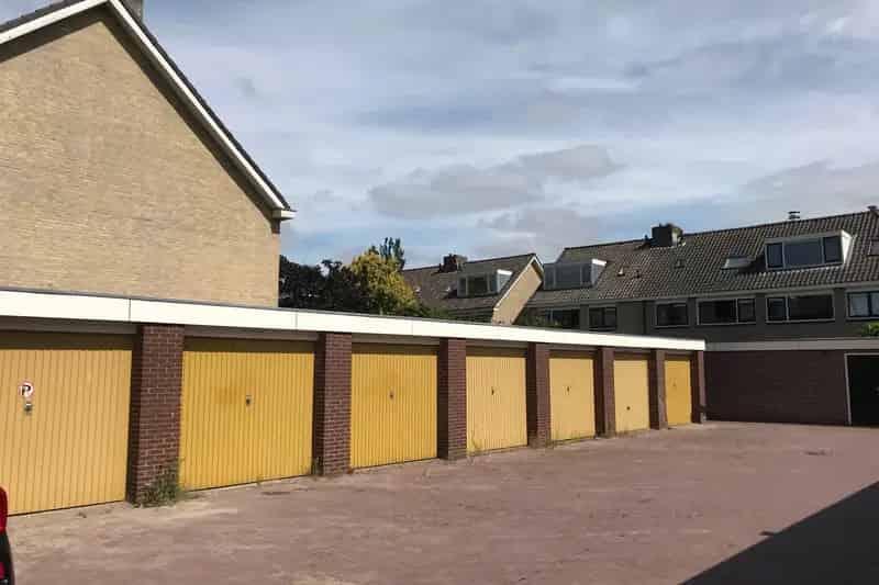 Garagebox te koop Aalsmeer 15m2 Elektra Direct beschikbaar