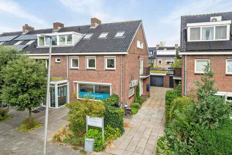 Woning Te Koop in 7A, Loevestein, Leiderdorp, Zuid-Holland