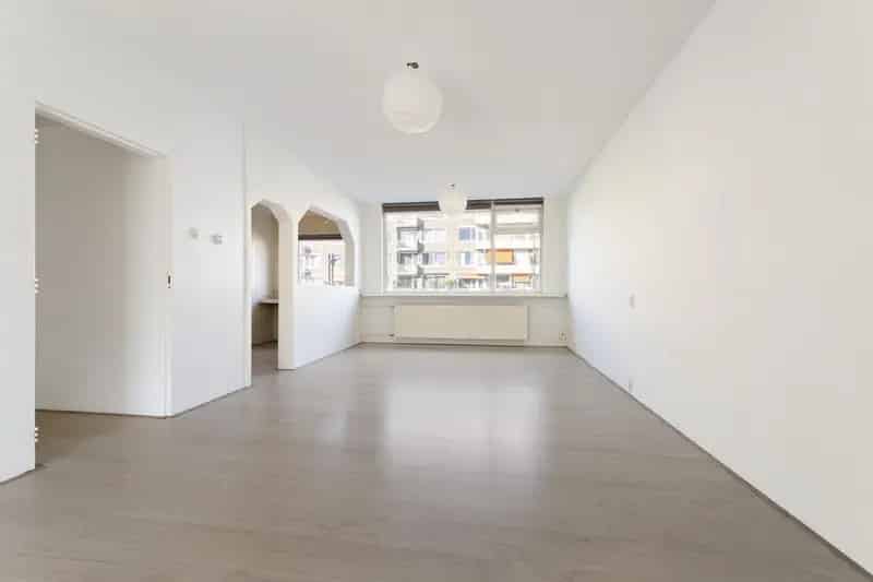 Ruim appartement Osdorp 2 slaapkamers dakterras