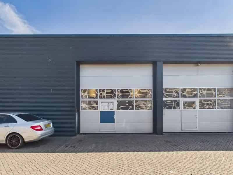 Bedrijfshal te Huur Roosendaal 116m2 Opslag Entresol