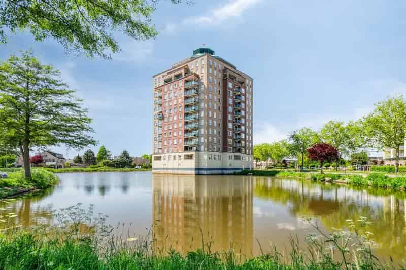 Penthouse appartement 190m² met 130m² terras te Capelle aan den IJssel