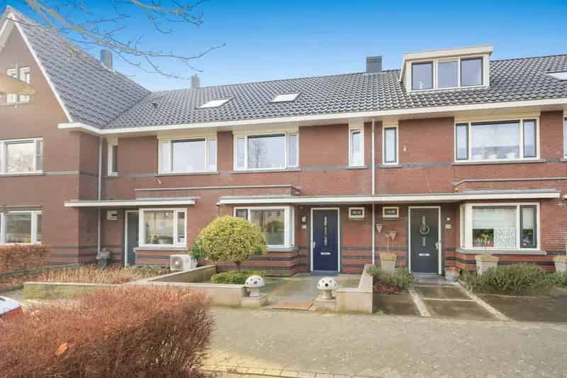 Moderne Tussenwoning Broekpolder 5 Slaapkamers 143m²