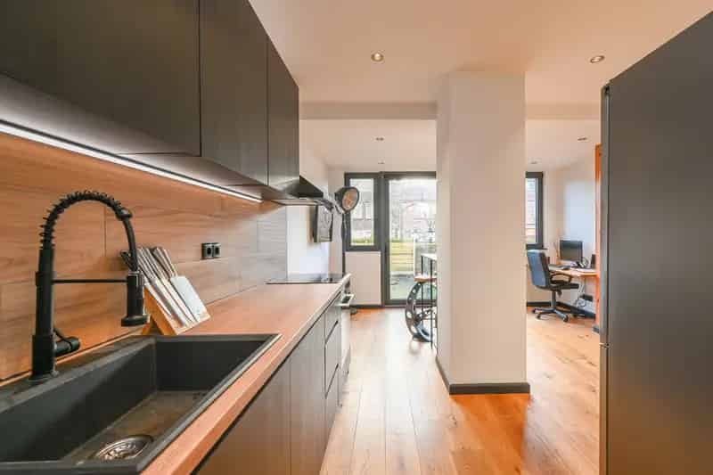 Gerenoveerd appartement Den Haag  87m2  2 slaapkamers  Achtertuin
