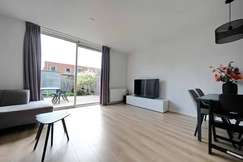 Huis te koop Ede: Instapklare 3 slaapkamer woning met tuin