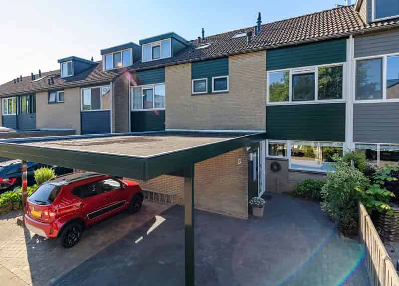 Huis te koop Apeldoorn: Instapklare gezinswoning met 4 slaapkamers en energielabel A