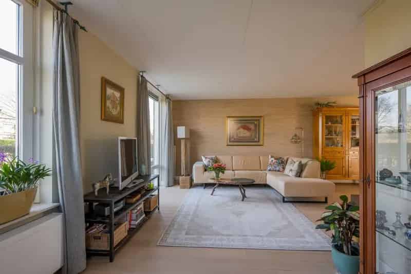 Zeer Royale Helft Dubbel Notariswoning Nijkerk