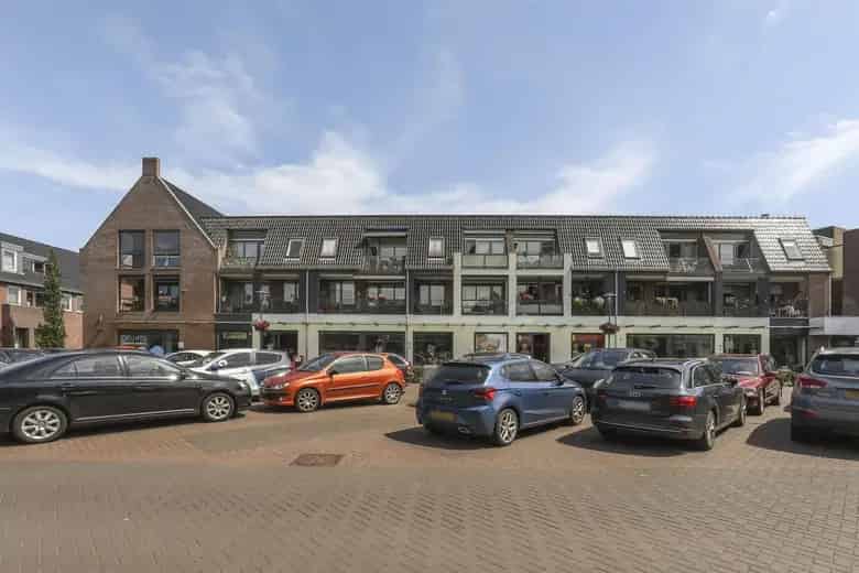85-340m2 Winkelruimte te Huur Grubbenvorst Centrum