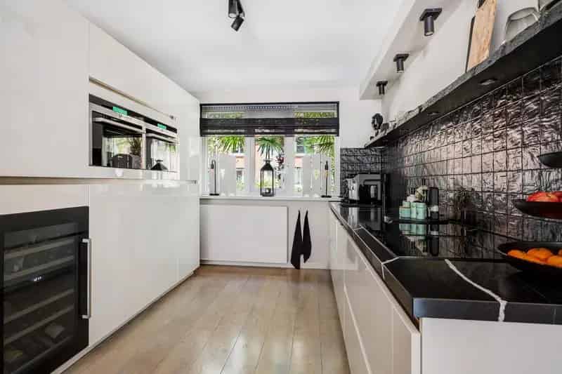 Luxe Tussenwoning Meerwede 4 slaapkamers Moderne Keuken