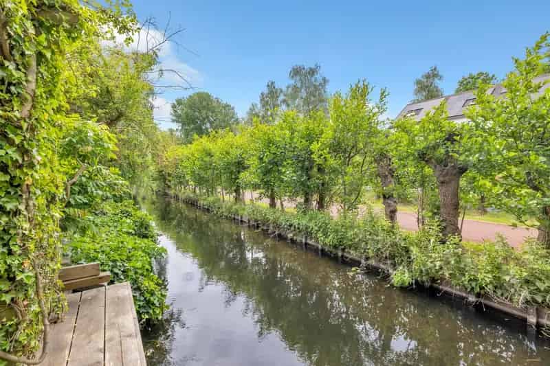 Huis te koop Hoofddorp: Ruime woning 5 slaapkamers, tuin aan water, energielabel A