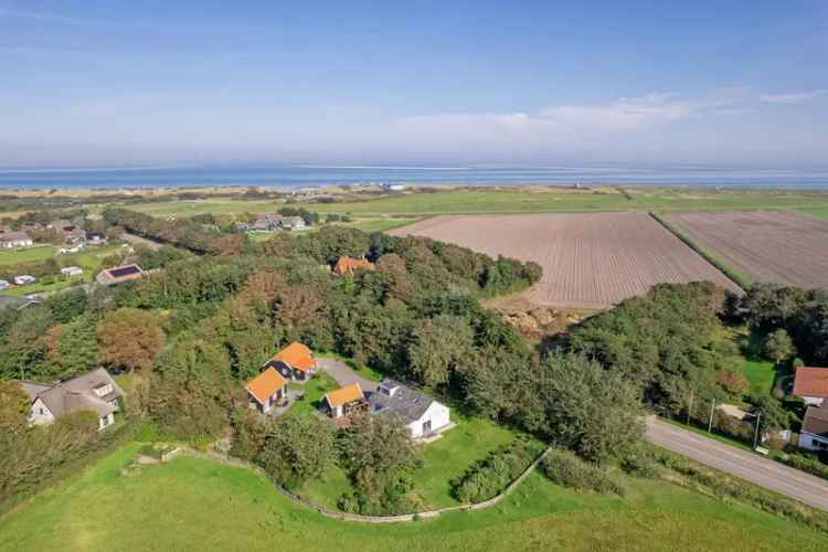 Bungalow Te Koop in De Cocksdorp, Noord-Holland