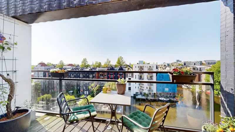 Appartement Amsterdam Valkenburgerstraat: Ruim, Licht & Centrale Ligging