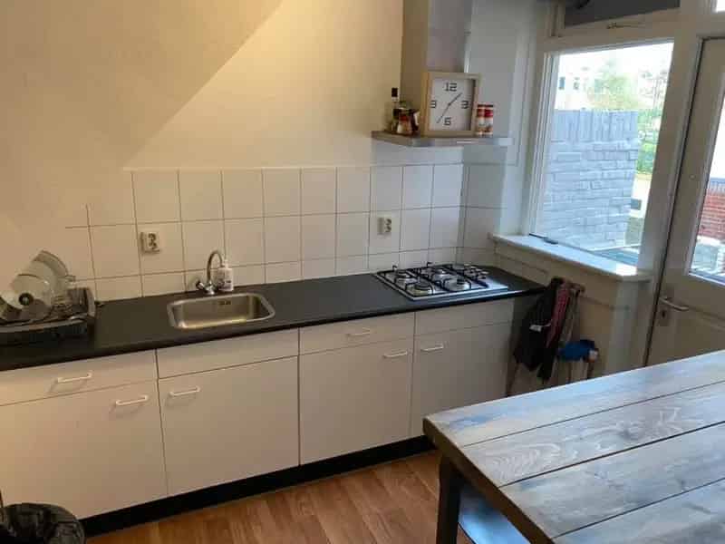 Kamer in gerenoveerd huis Korreweg Groningen
