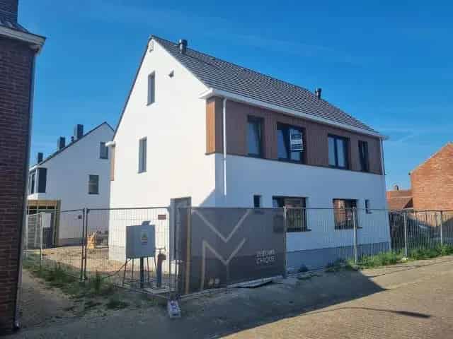 Moderne 2 1 Kapwoning Clinge Energielabel A  Ruime Tuin 3 Slaapkamers