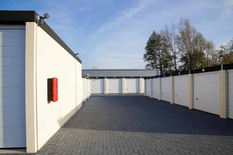 Garageboxen te Huur Deurne Multifunctioneel Opslag Bedrijf Hobby