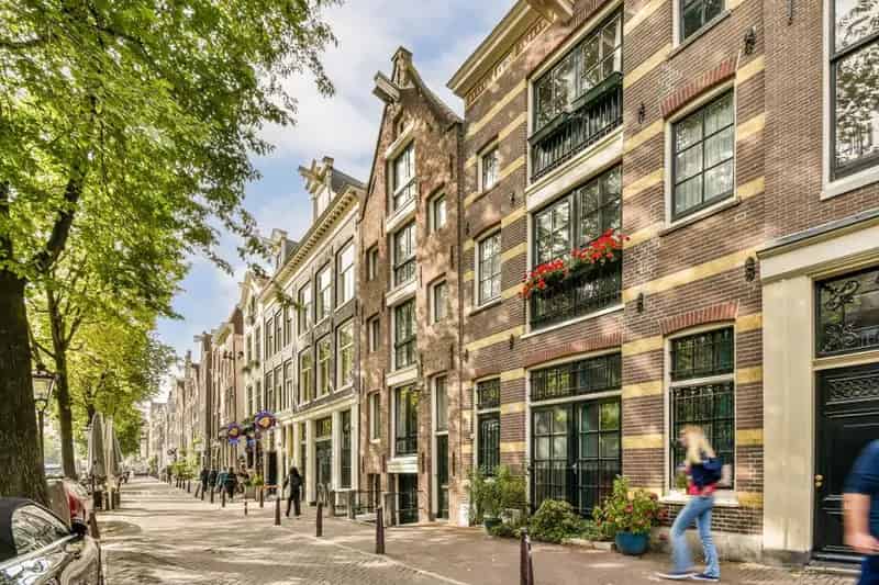 Grachtenpand Amsterdam Centrum - Rijksmonument - 5 Verdiepingen