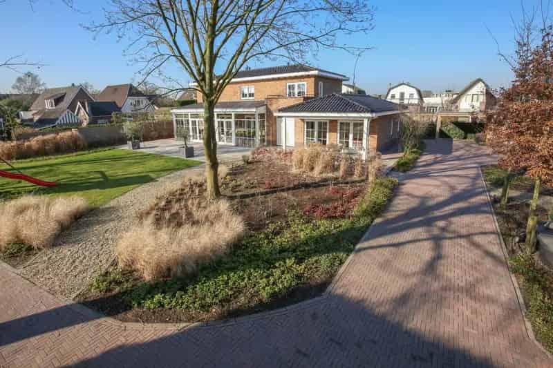 Moderne Villa te Koop Apeldoorn: Luxe, Ruimte & Comfort