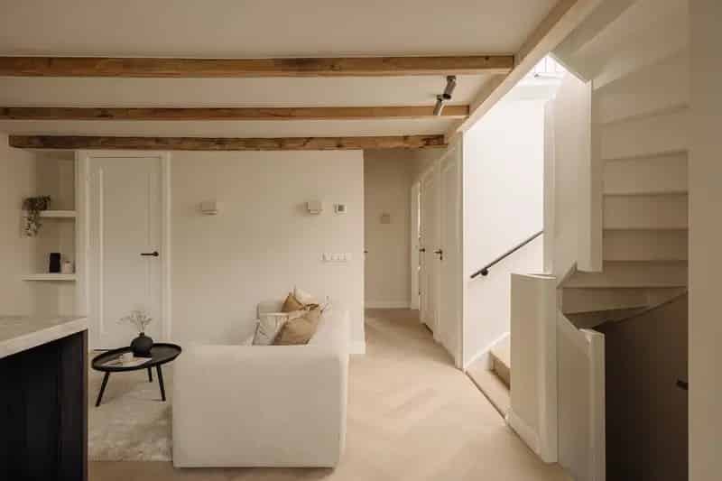 Appartement Amsterdam West 2 slaapkamers dakterras gerenoveerd