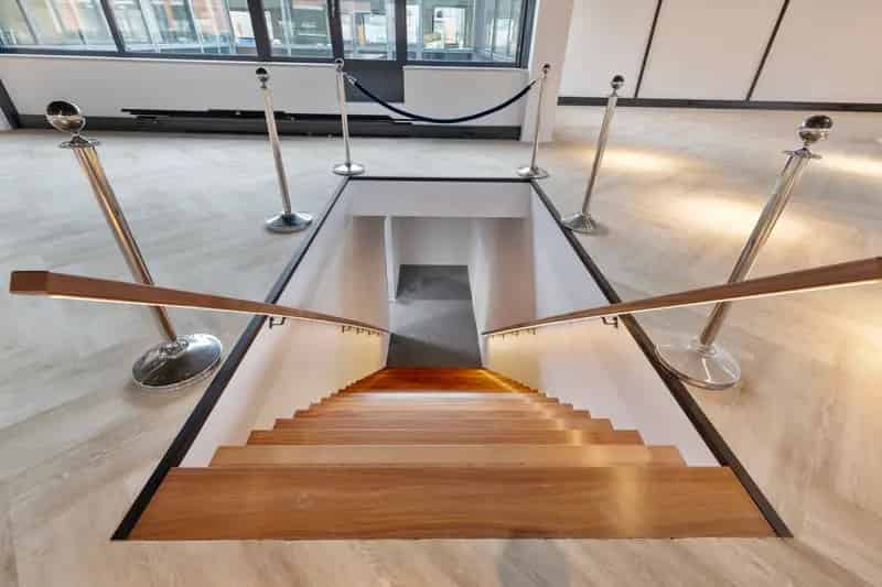 Bedrijfshal 1000m² te Huur Oude Meer Magazijn Kantoor A++++