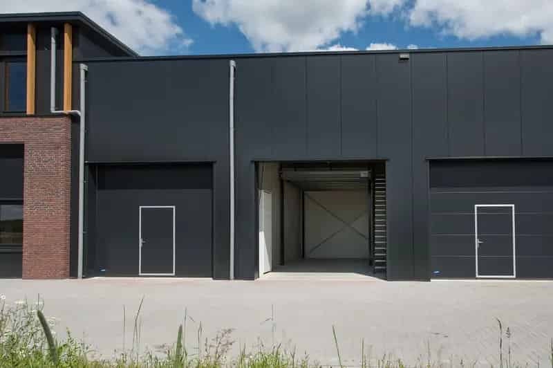 Bedrijfshal Assen te koop - 40m2 + 20m2 entresol