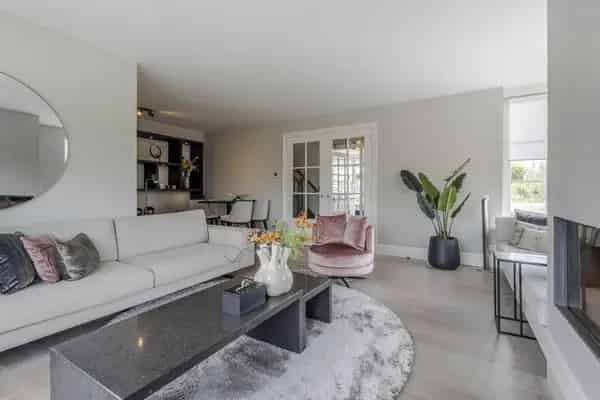 Luxe Geschakelde Woning met 4 slaapkamers en Souterrain