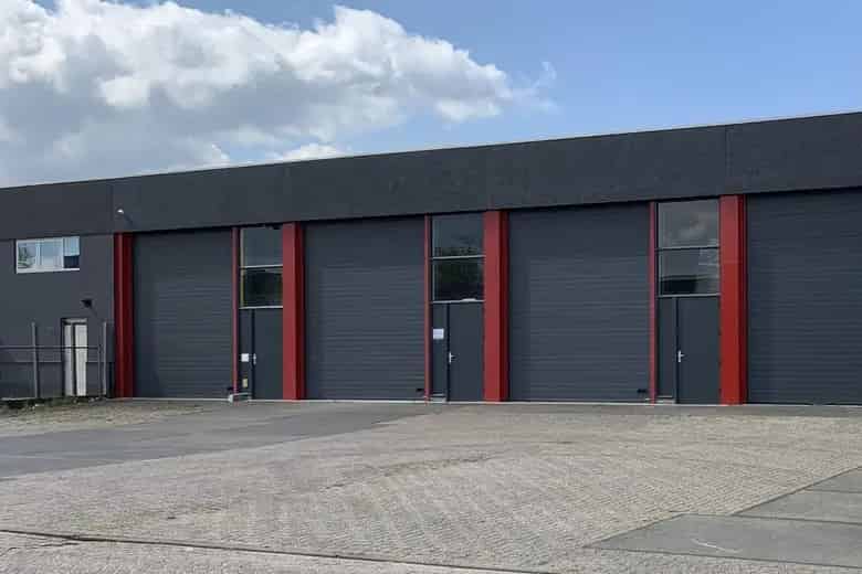 54 m2 Bedrijfsruimte te Huur Weesp Opslag Auto's