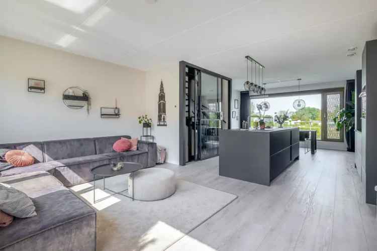 Moderne Stadsvilla aan het Kanaal 4 slaapkamers 2 badkamers