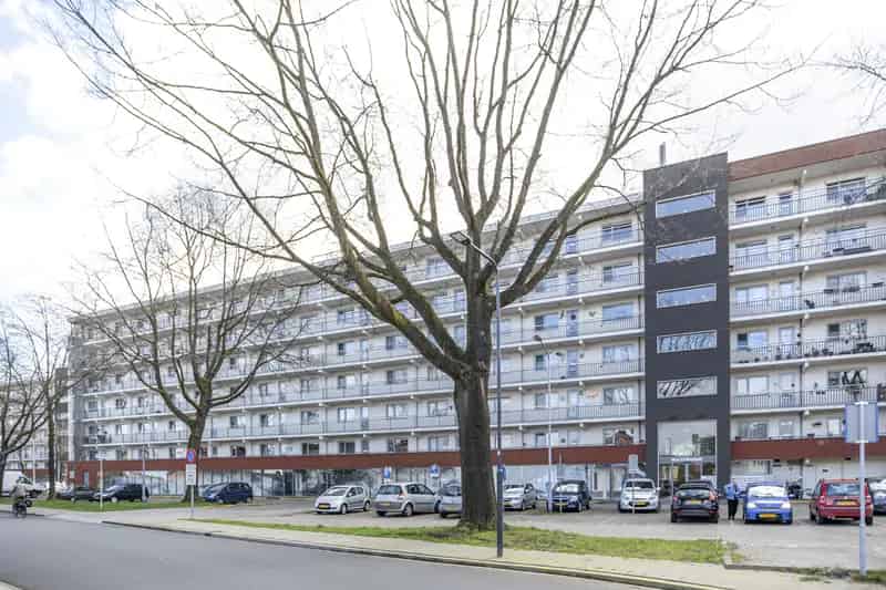 55plus Woning in Groene Wijk nabij Winkelcentrum en Snelwegen
