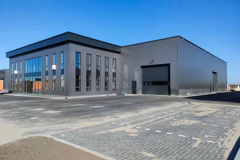 Bedrijfshal Heerenveen 2525m2 Opslag Productie Logistiek