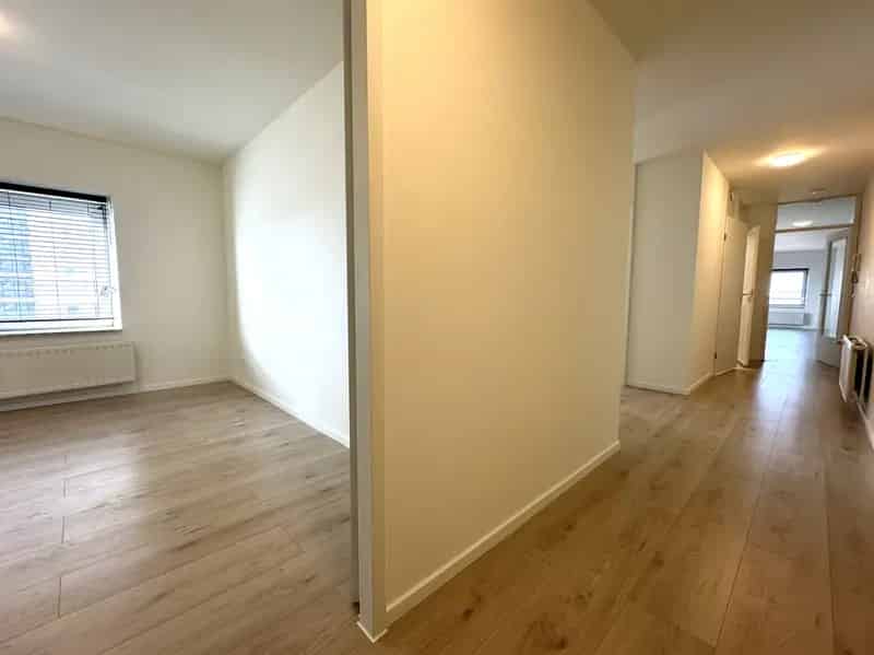 Appartement te Huur Rotterdam Zuidplein  4 Kamer