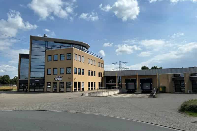 Bedrijfshal te Huur Venray 1050m² A73