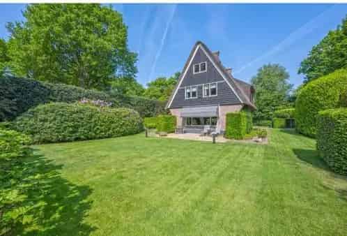 Prachtig huis Bergen NH grote tuin gastenverblijf