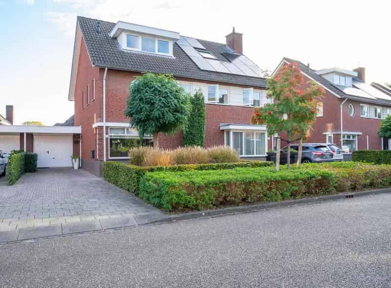 Luxe Tweekapper Helmond Dierdonk 133m2 3 slaapkamers Instapklaar