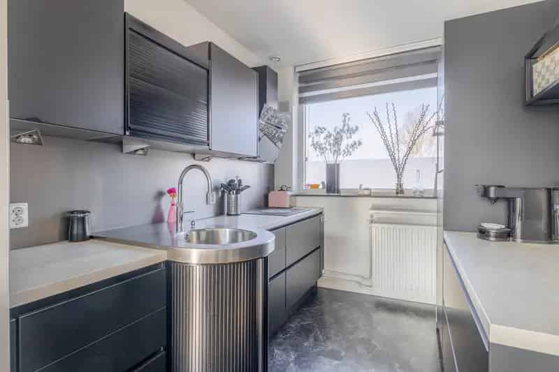 5-kamer Maisonnette Spijkenisse Centrum Ruim Terras 4 slaapkamers