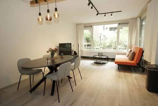 Te Huur Rotterdam Centrum: Benedenwoning 64m2 2 Kamers