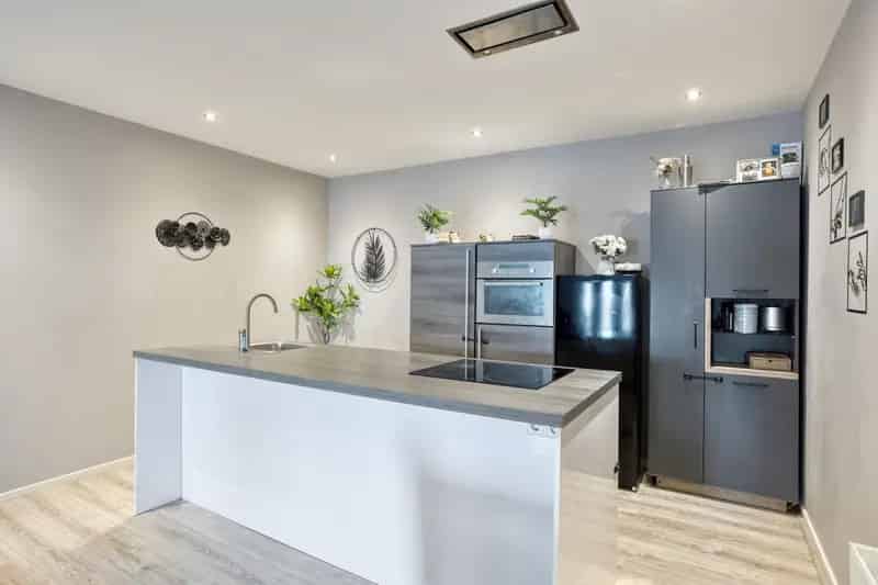 Ruim 4 Kamer Appartement Naaldwijk Centrum Instapklaar