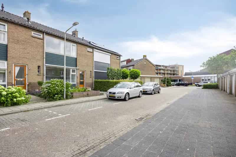 Eengezinswoning Alblasserdam 3 slaapkamers uitbreidingsmogelijkheden