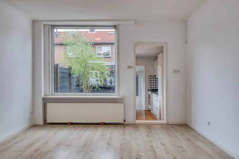Jaren 30 Tussenwoning Capelle aan den IJssel 3 slaapkamers Tuin