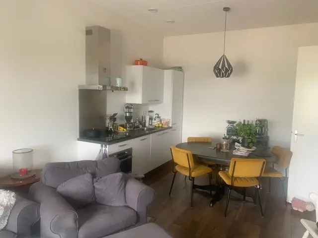 Portiekflat Tilburg Hoogvenne 50m2 1 Kamer