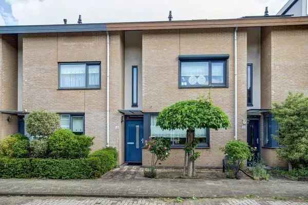 Woning Te Huur in Krommenie, Noord-Holland